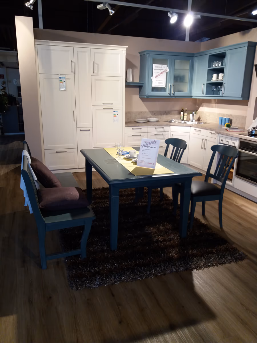 Essgruppe - Abverkauf für 3698 € in Dillingen